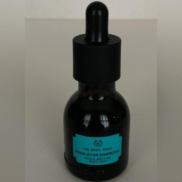 The Body Shop Himalayan Charcoal Skin Clarifying Night Peel 30ml - Picture 2 of 6
